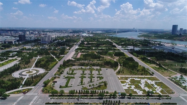 標(biāo)題：鄂爾多斯站立的文字文化主題公園
瀏覽次數(shù)：2542
發(fā)表時間：2020-10-16